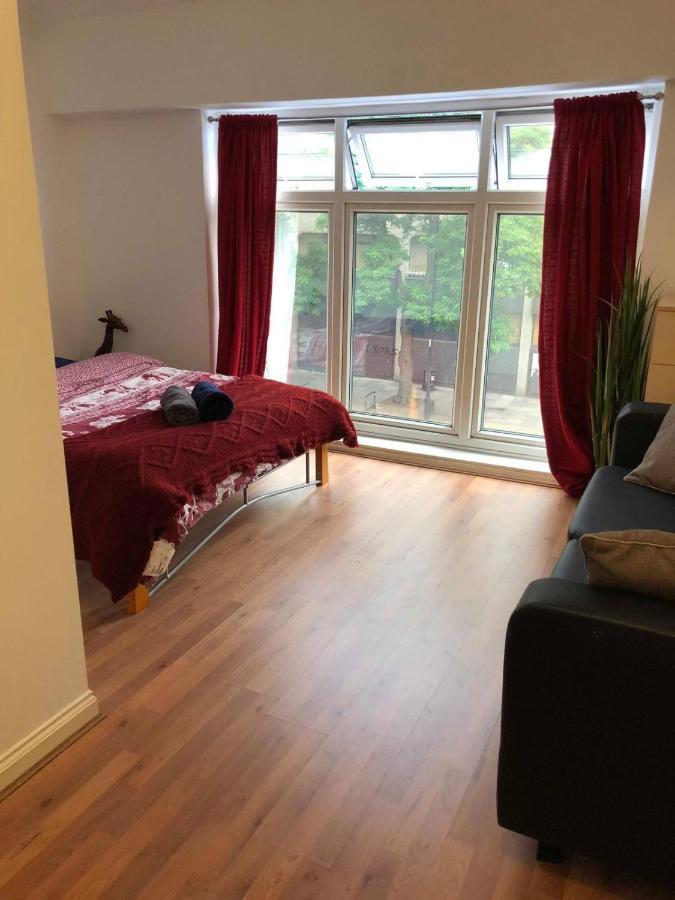 Commercial City Rooms Londres Extérieur photo